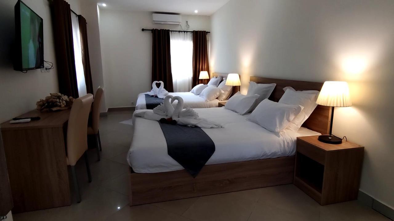 אנטננריבו Downtown Hotel מראה חיצוני תמונה