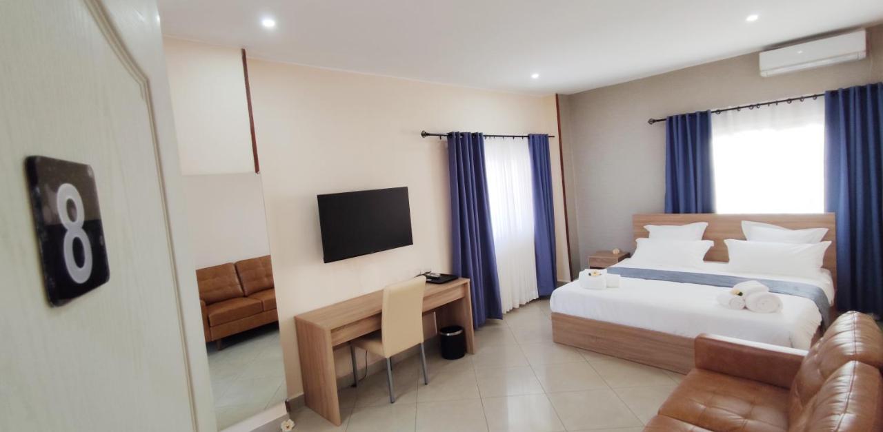 אנטננריבו Downtown Hotel מראה חיצוני תמונה