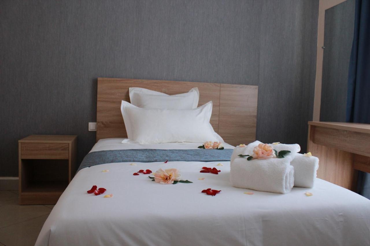 אנטננריבו Downtown Hotel מראה חיצוני תמונה