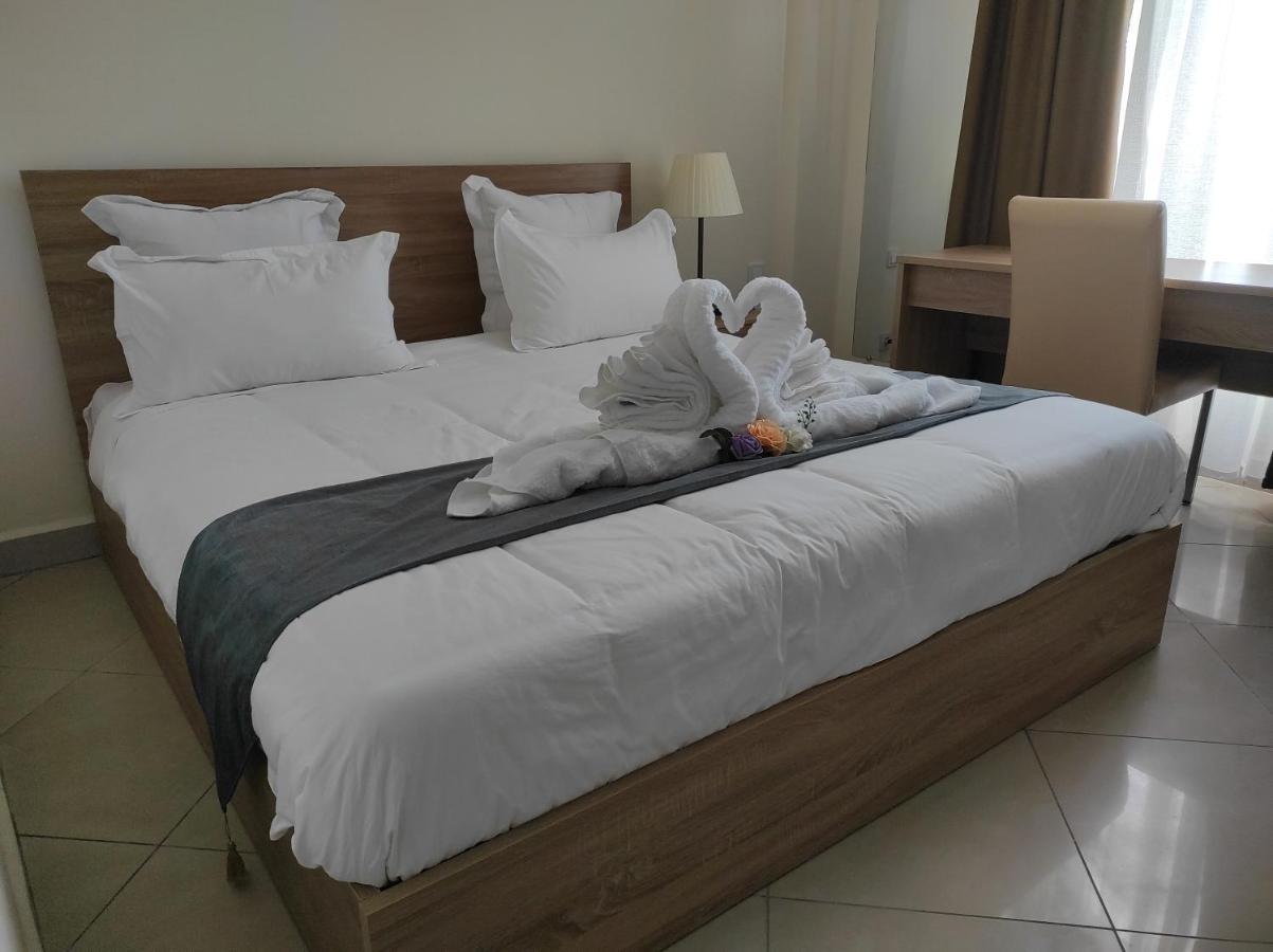 אנטננריבו Downtown Hotel מראה חיצוני תמונה