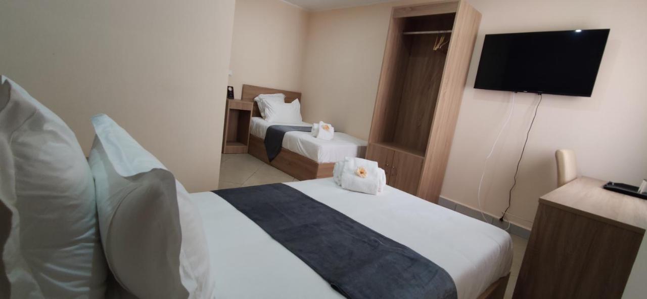 אנטננריבו Downtown Hotel מראה חיצוני תמונה